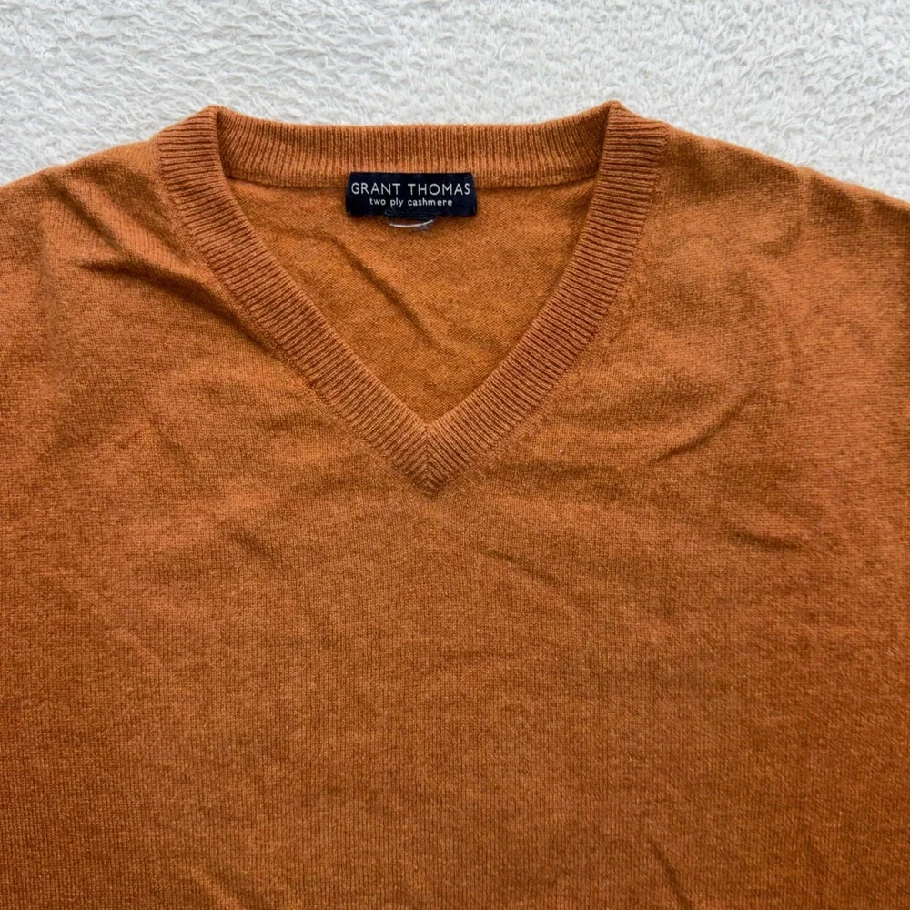 Grant Thomas Mens Burnt Orange 100% Two Ply Cashmere V-Neck Sweater Pullover